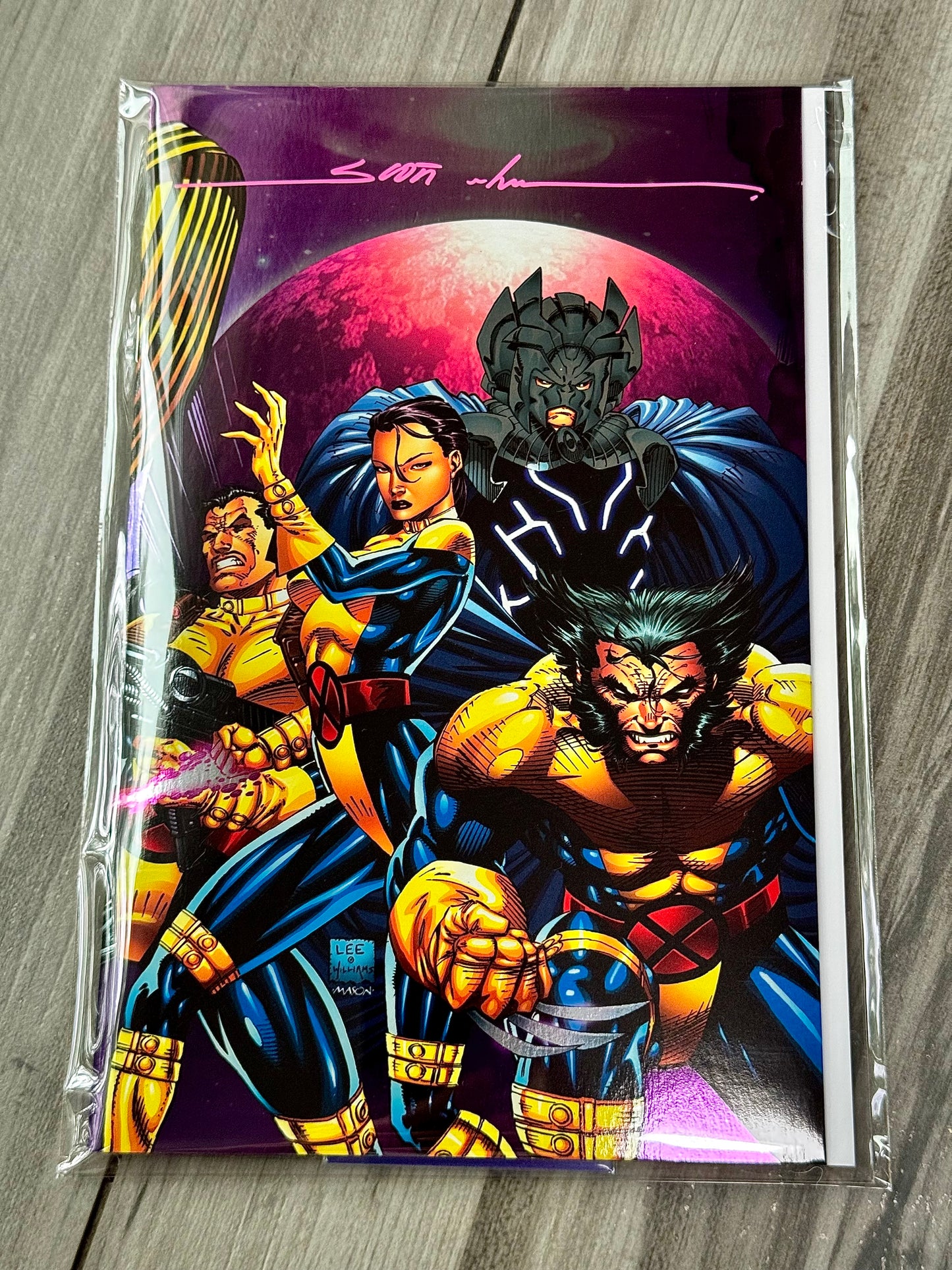 
                  
                    Uncanny X-MEN Wraparound Gatefold Remastered Foil Variant #275 Signed By Scott Williams
                  
                
